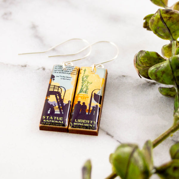 NEW YORK - Statue of Liberty National Monument Vintage Travel Earrings