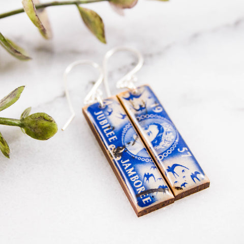 GREAT BRITAIN- Vintage Silver Jubilee Postage Stamp Earrings